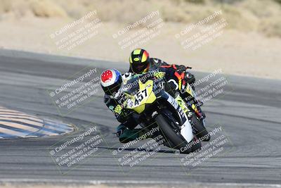 media/Dec-07-2025-CVMA (Sun) [[3e7d2de5dc]]/Race 9-Formula UL Shootout/